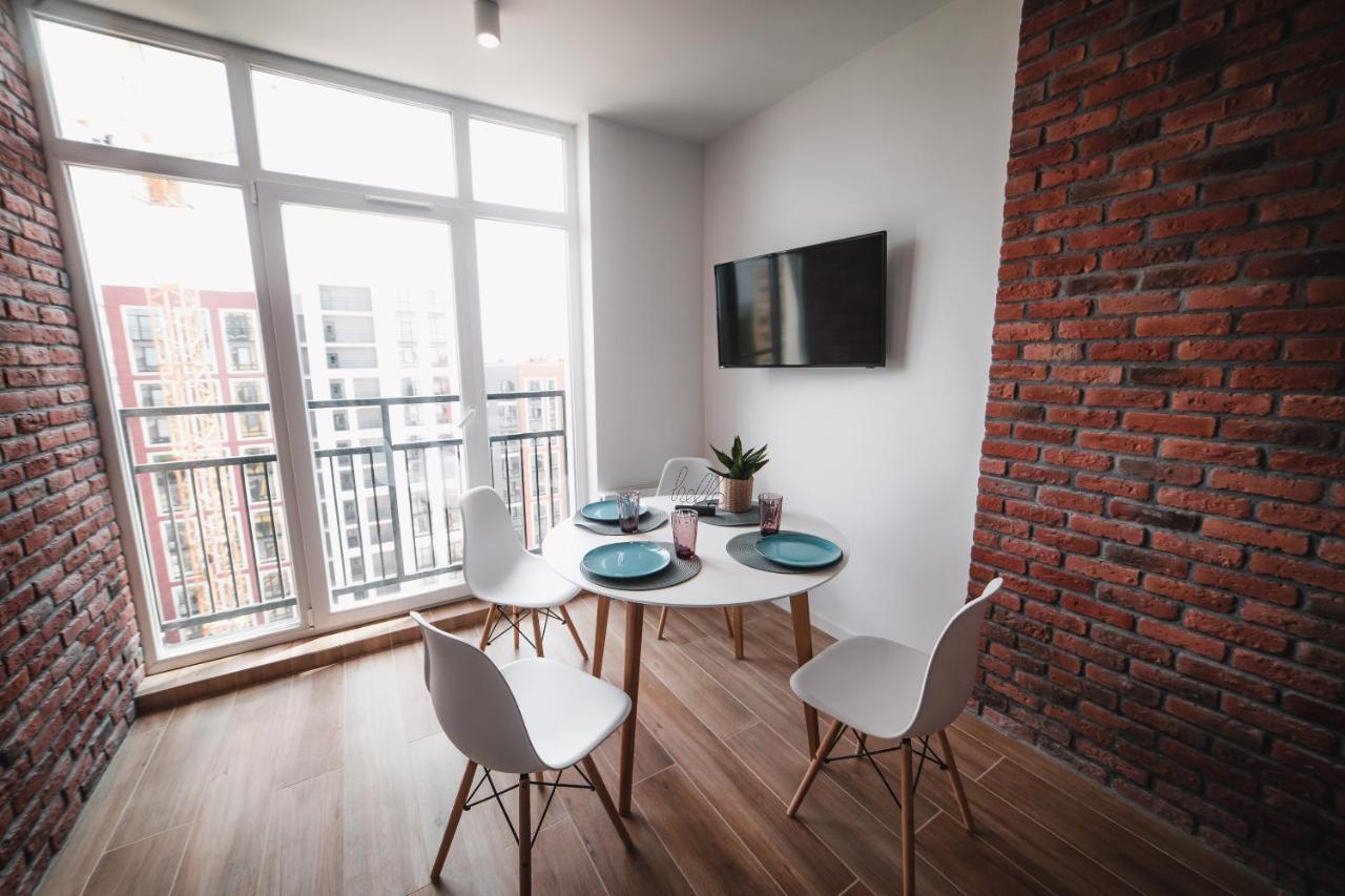 Kostjukowski Apartments Shevchenka 60 Lviv Dış mekan fotoğraf