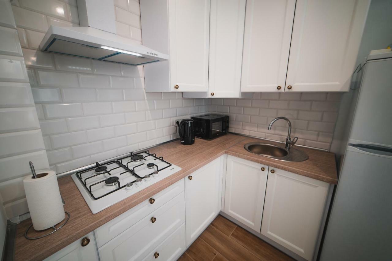 Kostjukowski Apartments Shevchenka 60 Lviv Dış mekan fotoğraf
