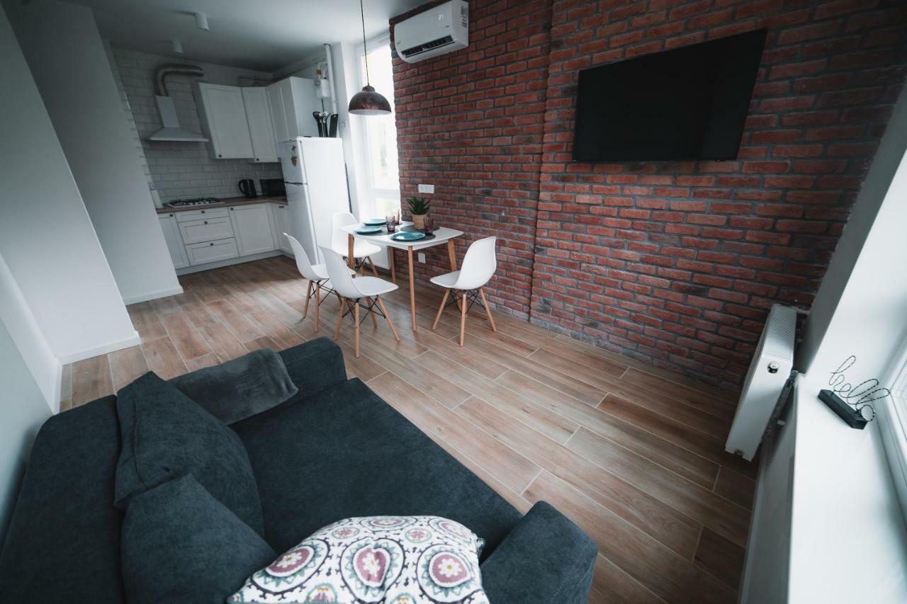 Kostjukowski Apartments Shevchenka 60 Lviv Dış mekan fotoğraf